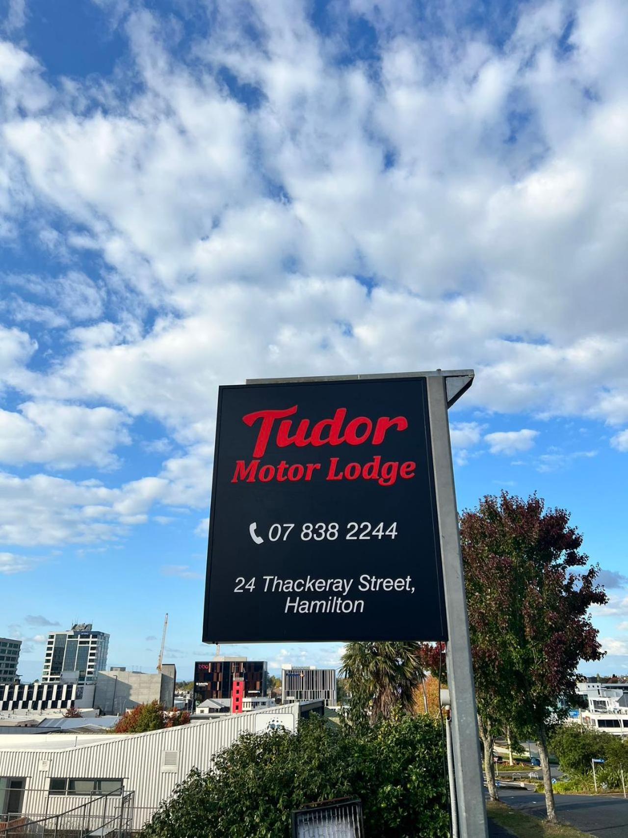 Tudor Motor Lodge Hamilton Extérieur photo